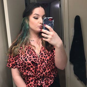 Meet your Posher, Mercedes